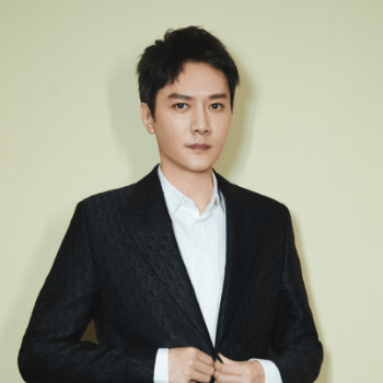 冯绍峰,男,演员,投身活动事业的一名艺人_表演_人物_社会