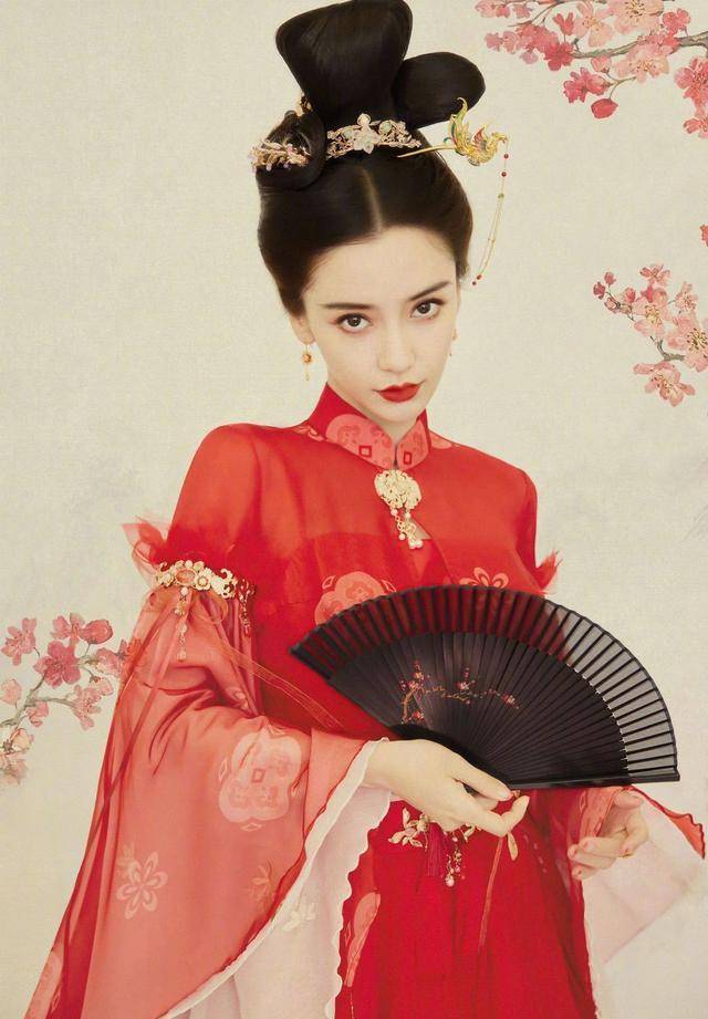 杨颖《风起陇西》唯美剧照曝光,网友却褒贬不一_演技_时代_戏份