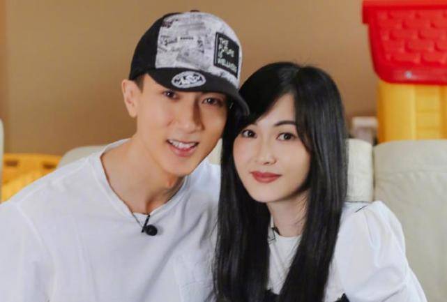 吴尊41岁生日,neinei嘟嘴"对眼"好可爱,7岁弟弟像极了妈妈_儿子_老婆