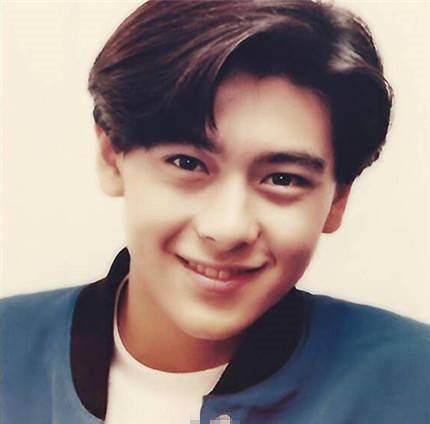 然而大家都已长大,还有许多人都已为人父母,但是林志颖似乎并没有多大