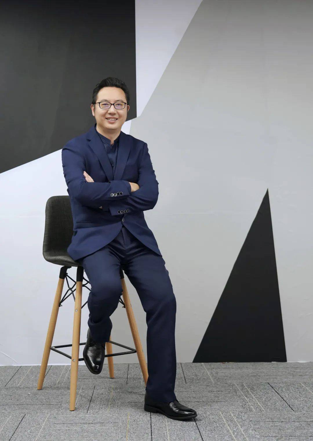 (2024新潮传媒新年家书)_客户_问题_经济