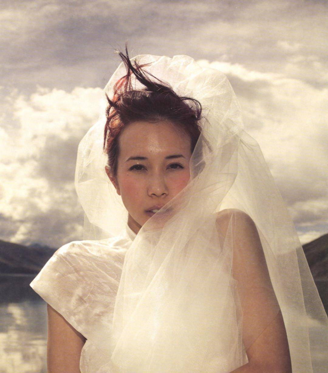 经典重出炉,莫文蔚30年前尺度前卫,惊艳呈现!_音乐_陶艺_梁咏琪