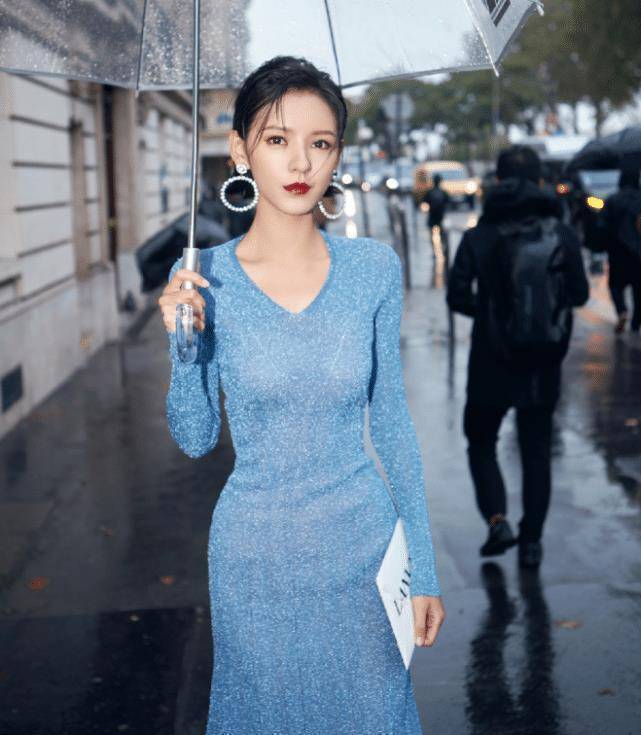 能够被誉为是王思聪"最美前任"的张予曦其形象中散发出来的魅力自然是