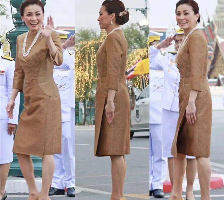 身材发福却更有韵味,王后为显嫩穿蕾丝_苏提达_妮娜_印花