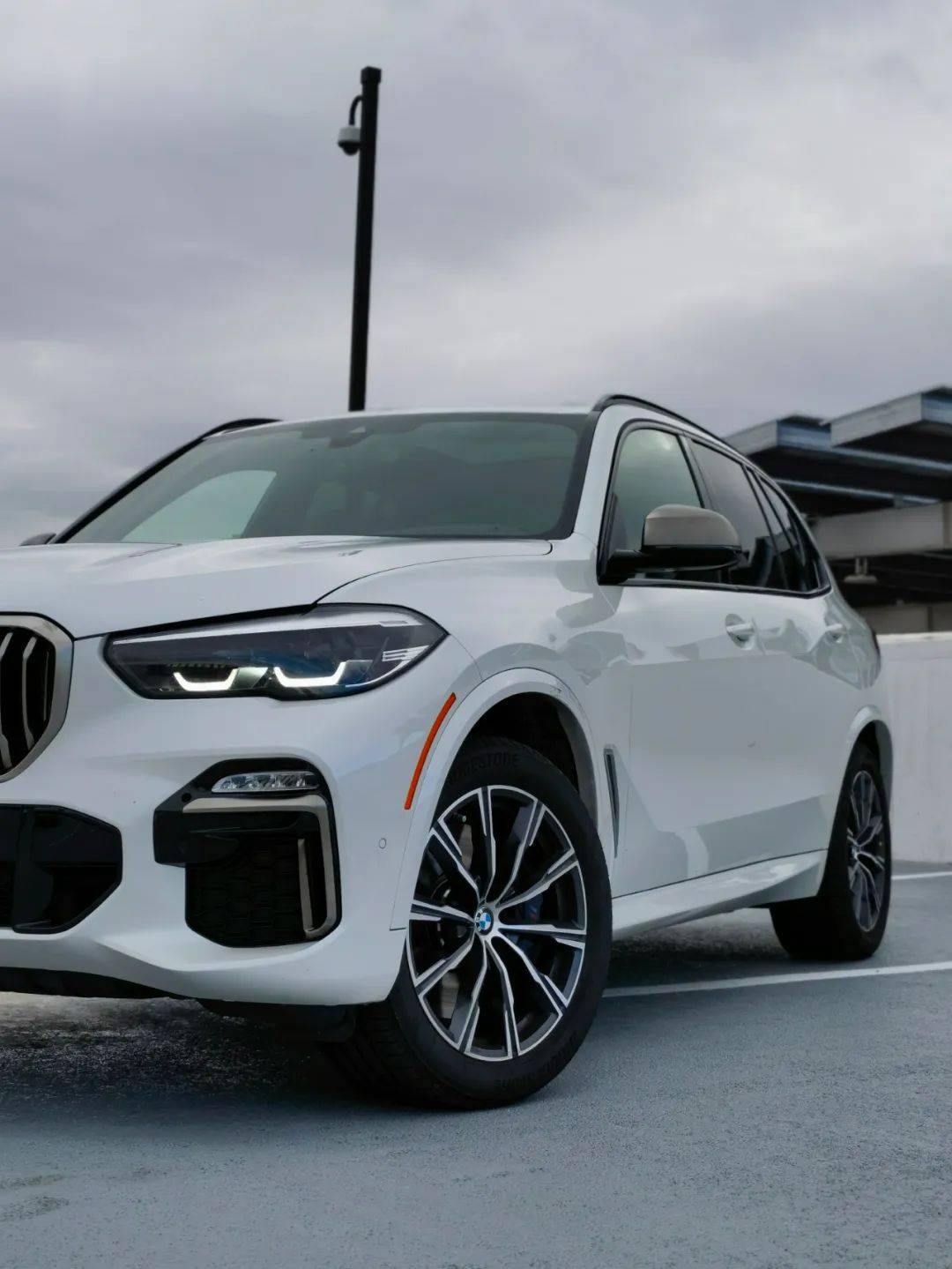 试驾宝马x5 m50i,比x5 m更令人满意?_搜狐汽车_搜狐网