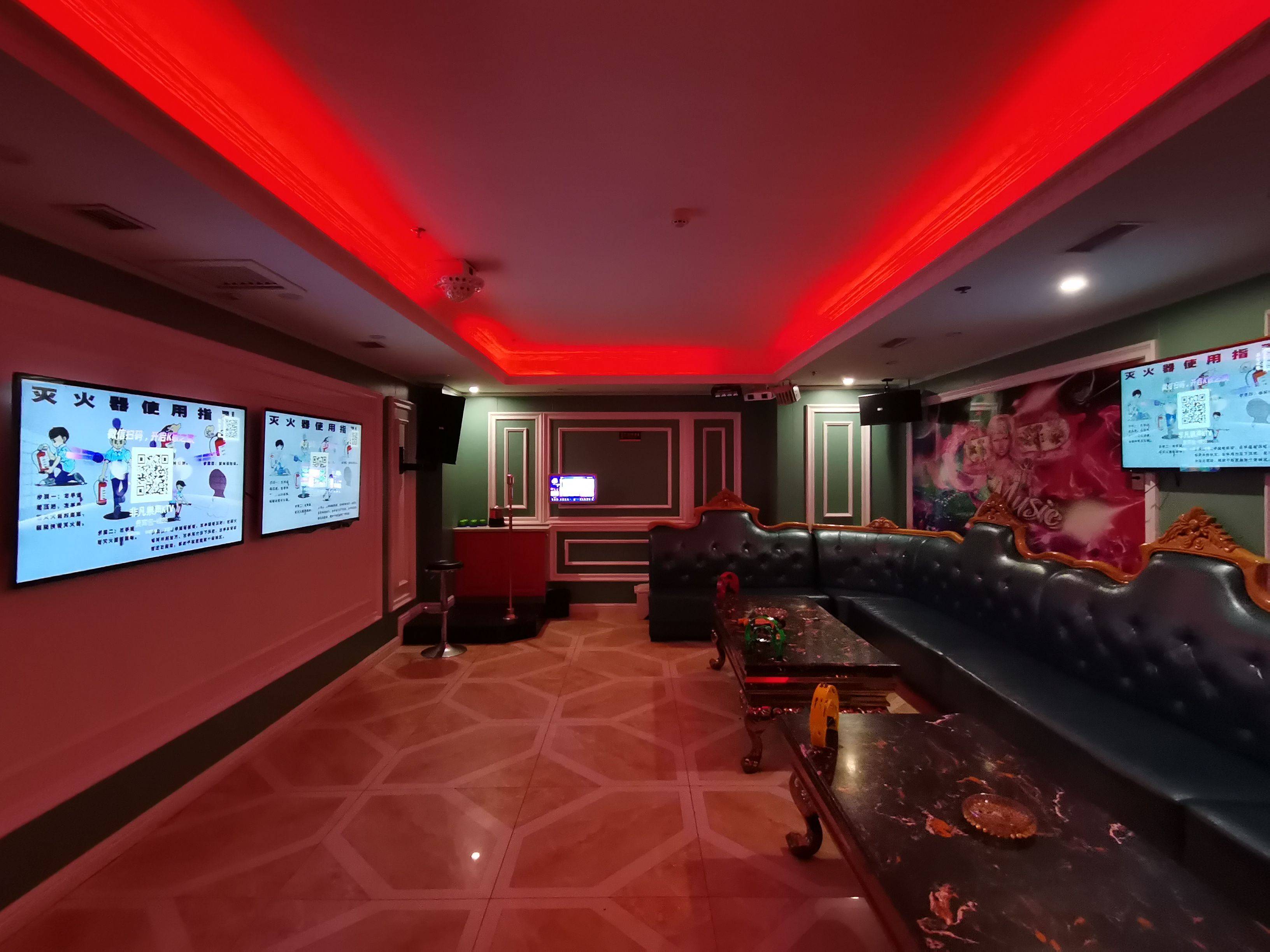 巨嗨点歌系统:点亮酒吧ktv娱乐市场的新星_顾客_个性化_服务