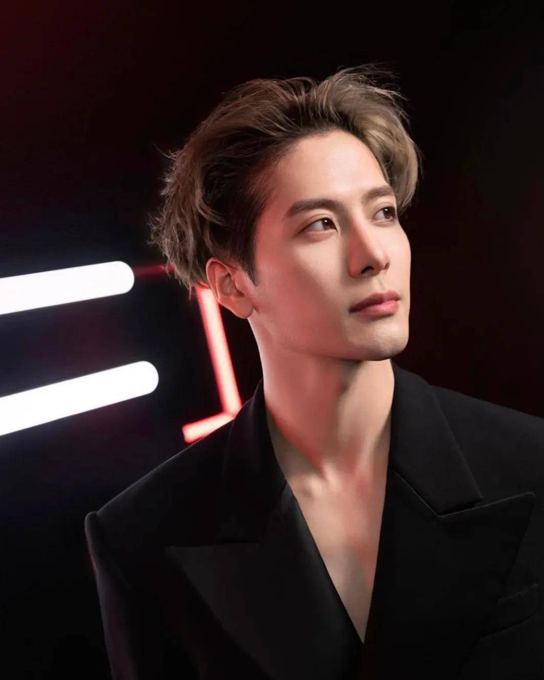 饭饭说:姚晨 周也 王嘉尔 郭俊辰 虞书欣 杨幂 范丞丞 马思纯_李易峰