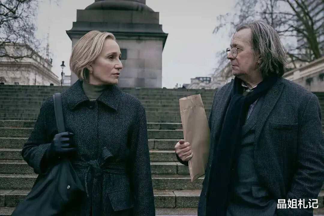 中的柯林斯(杰克·劳登饰演),《头号玩家》里的女主(奥利维亚·库克