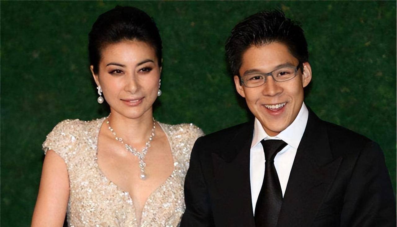 霍启刚的八年追妻路:曾遭郭晶晶父母反对,几经风波,终修成正果_跳水