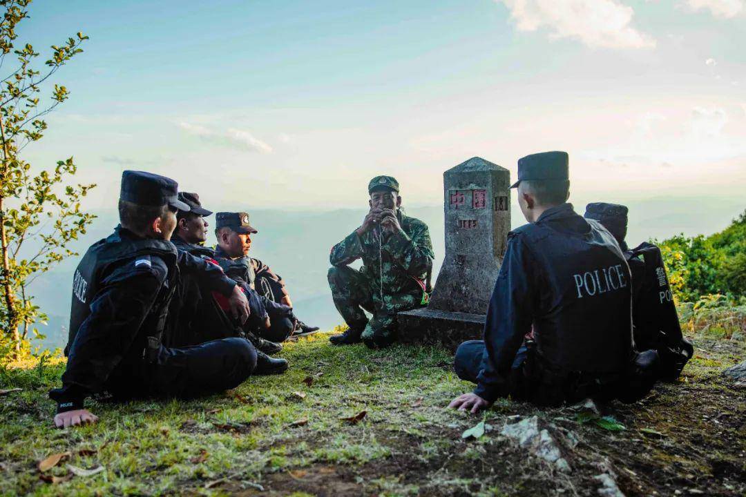 记录5岁起为国戍边50多年