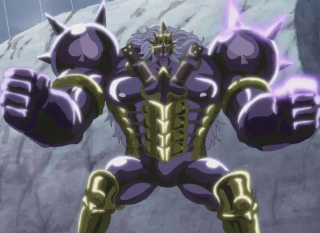 琵卡是明哥手下的干部,他有着非常发达的肌肉,要不是声音太过奇特,他