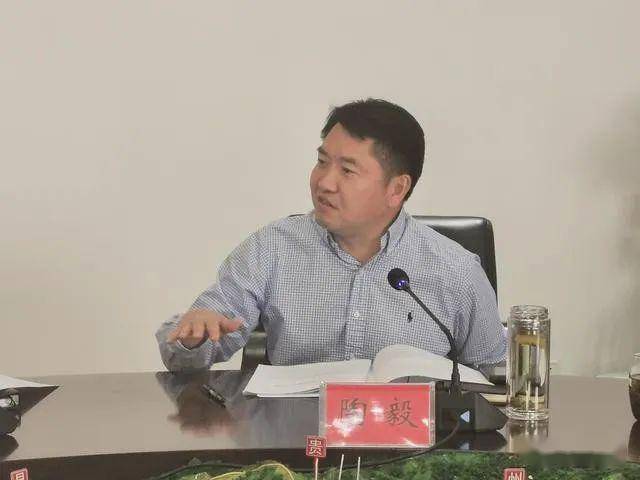 区委召开五届第76次常委(扩大)会议