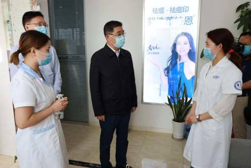 彭浩现场调查推进电视问政问题整改