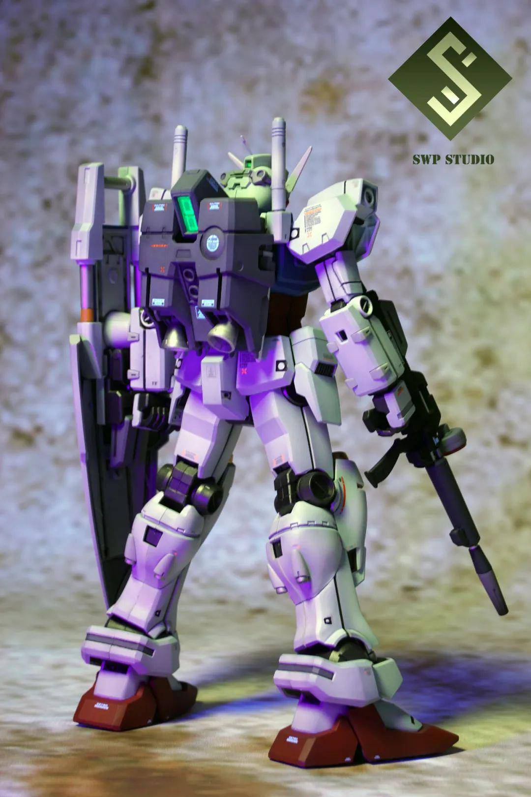 旧模mg gp01焕发新春,全件打磨阴影涂装
