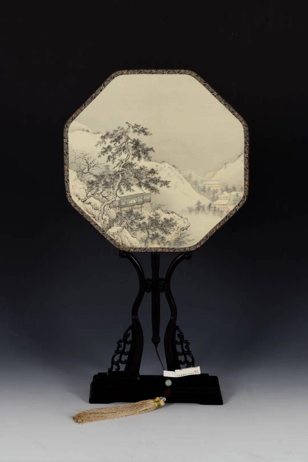 孙聪 《雪堂读易》  尺寸:直径27cm 材质:绢本宫扇,设色