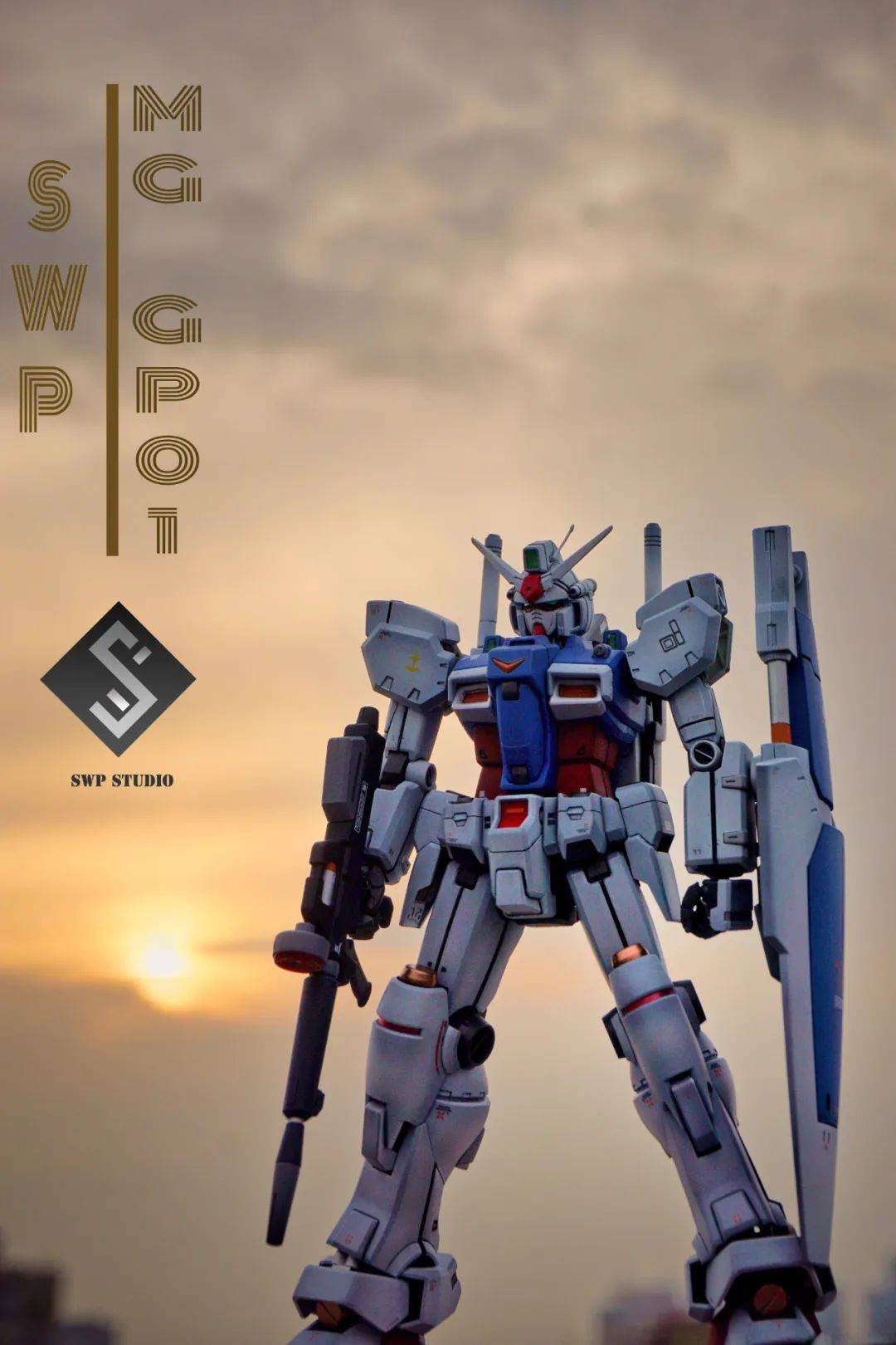旧模mg gp01焕发新春,全件打磨阴影涂装