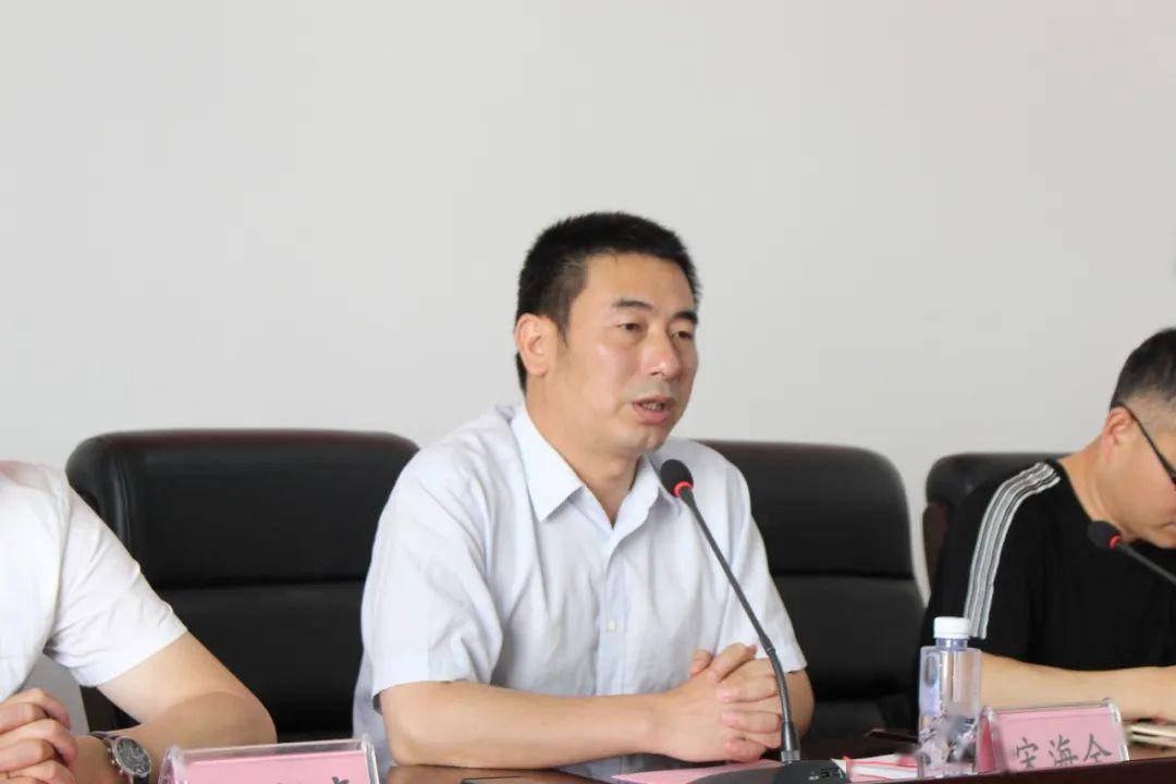 会上,杨彩虎会长表示,旅游协会将在市委,市政府和行业主管部门的关心