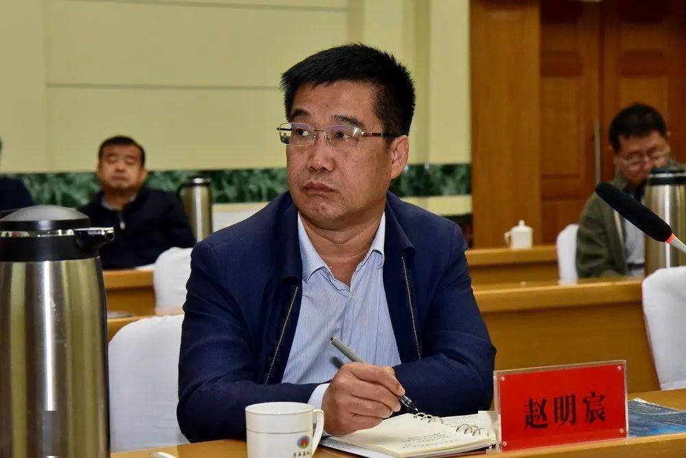 开展保密自查自改党委书记郭建勇主持会议并指出,党员领导干部既是