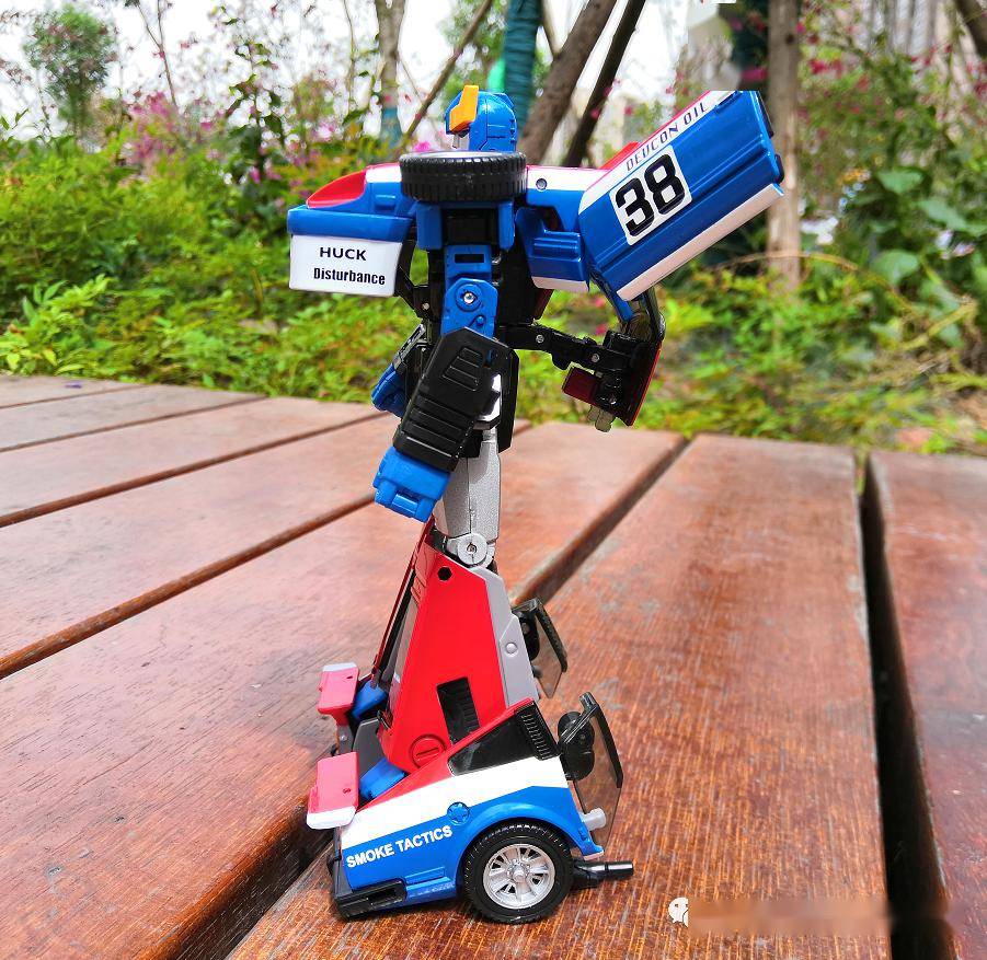 评玩具子小天大果果测评变形金刚mp19烟幕一脸实诚的花哨boy