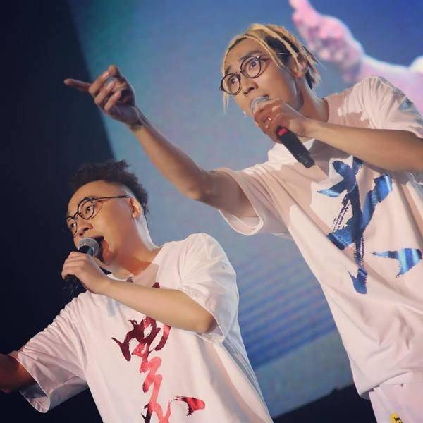 曾遭前任悔婚认要多感恩农夫c君今坦言没因遗传病而害怕生育