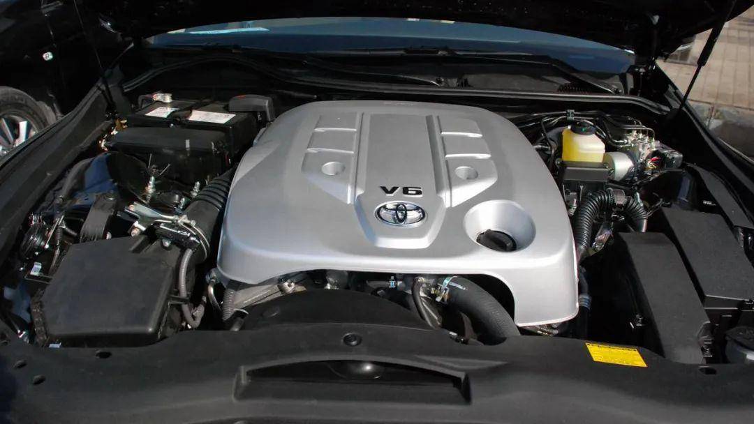 5 v6的雷克萨斯is250,也是用的4gr发动机.这个5gr是国内通过3