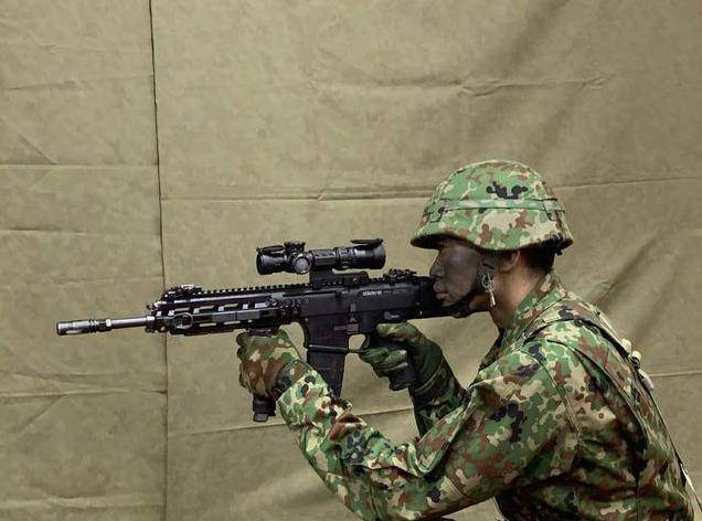 日本公开了新一代20式突击步枪日本20式突击步枪日本新一代20式突击
