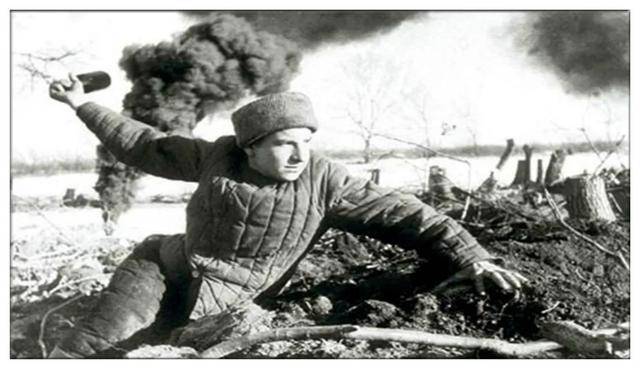 特朗普抹杀苏联在二战中的功劳痴心妄想一篇文章告诉你真相