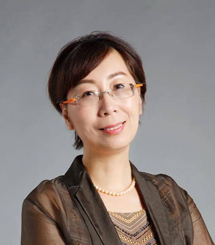 善于借鉴前浪经验的后浪可能也是奔跑得最快的那朵浪花