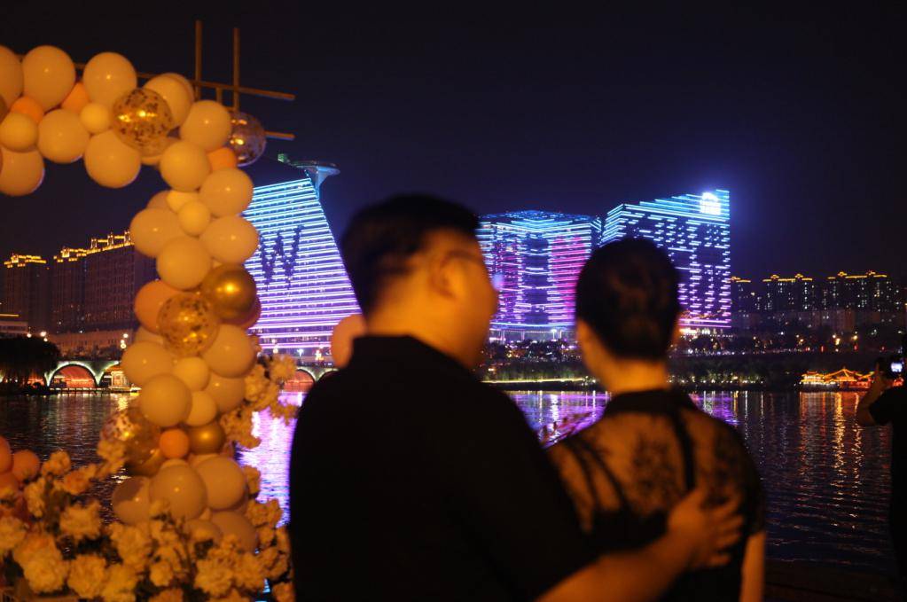 最浪漫的爱情,表白也要充满仪式感~_曲江池