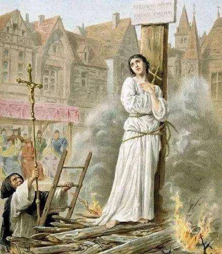 亚历山大麦昆从天堂到地狱再折返生活真是个玩笑美来自最诡异甚至是最