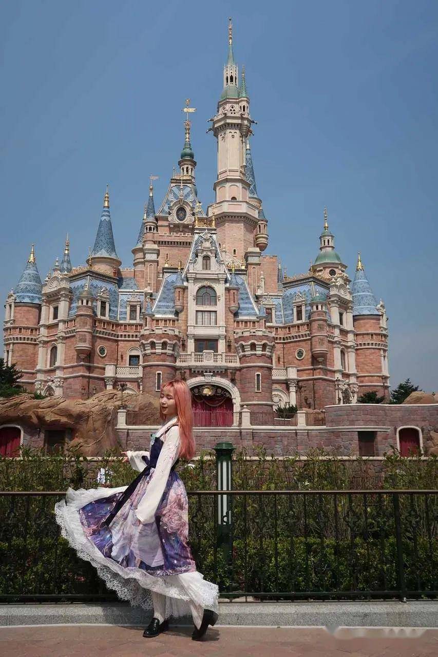 迪士尼与lolita|在世界上最快乐的地方穿小裙子!