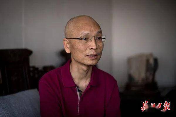 周汉生说,现在各级政府机构出台了不少政策礼包,但有些政策不具有操作