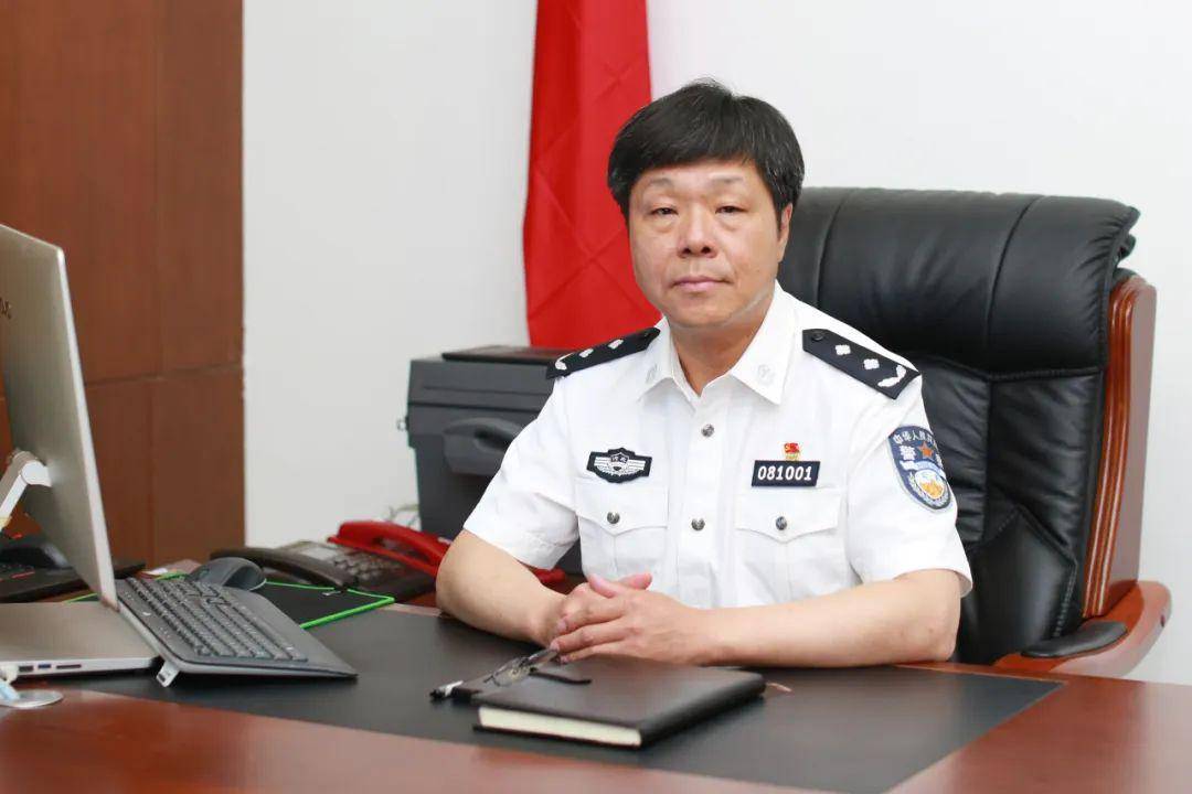 局长访谈访唐山市副市长公安局长闫泽利
