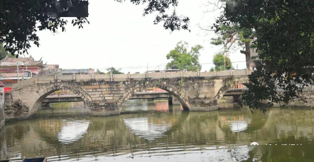 双水东凌步天桥古井镇文楼接龙桥是建于清代的五孔石桥.