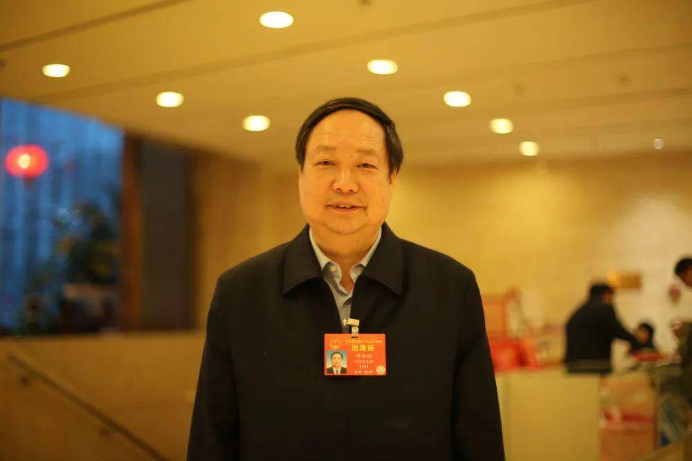 全国人大代表,江西省民政厅厅长刘金接建议,尽快制定鼓励国内公民收养