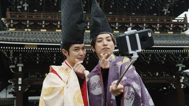 这部沙雕日本穿越剧,笑到失控,一集入坑!