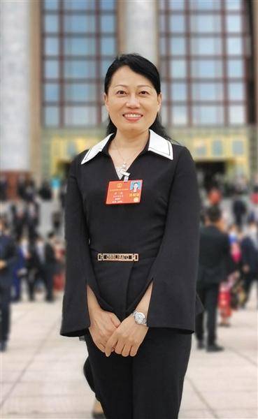 全国人大代表,陕西省律师协会副会长方燕. 受访者供图