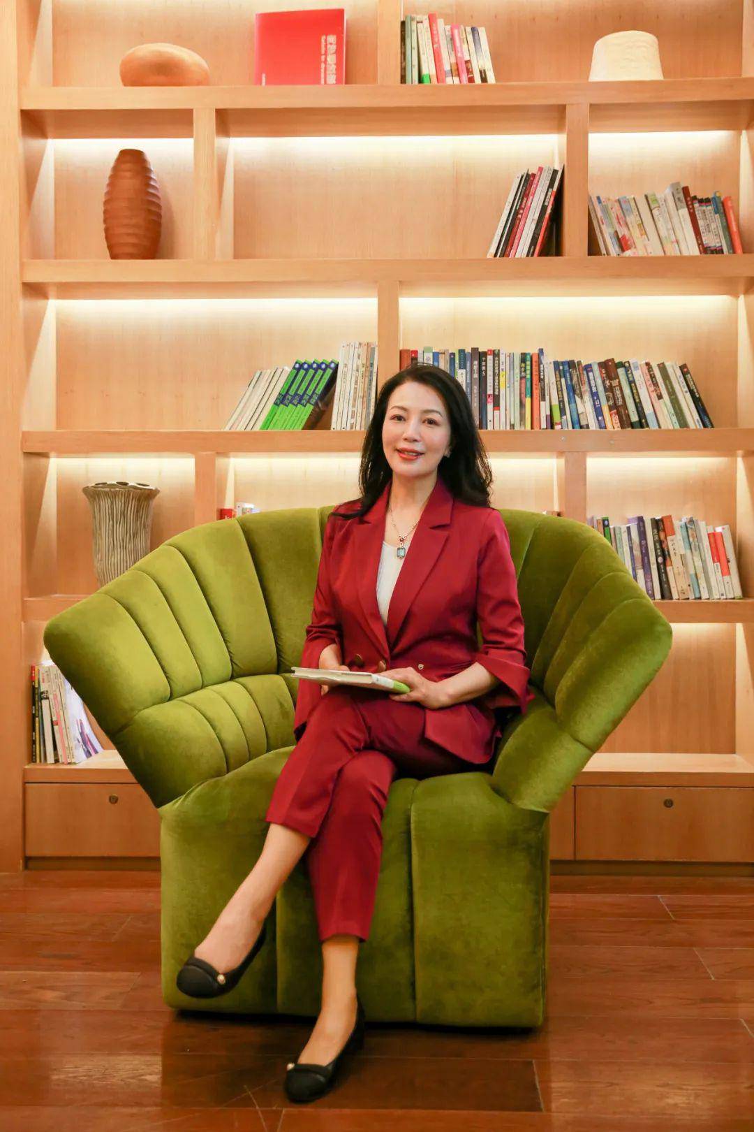 飞扬971科技创新中航健康时尚集团领跑深圳健康业