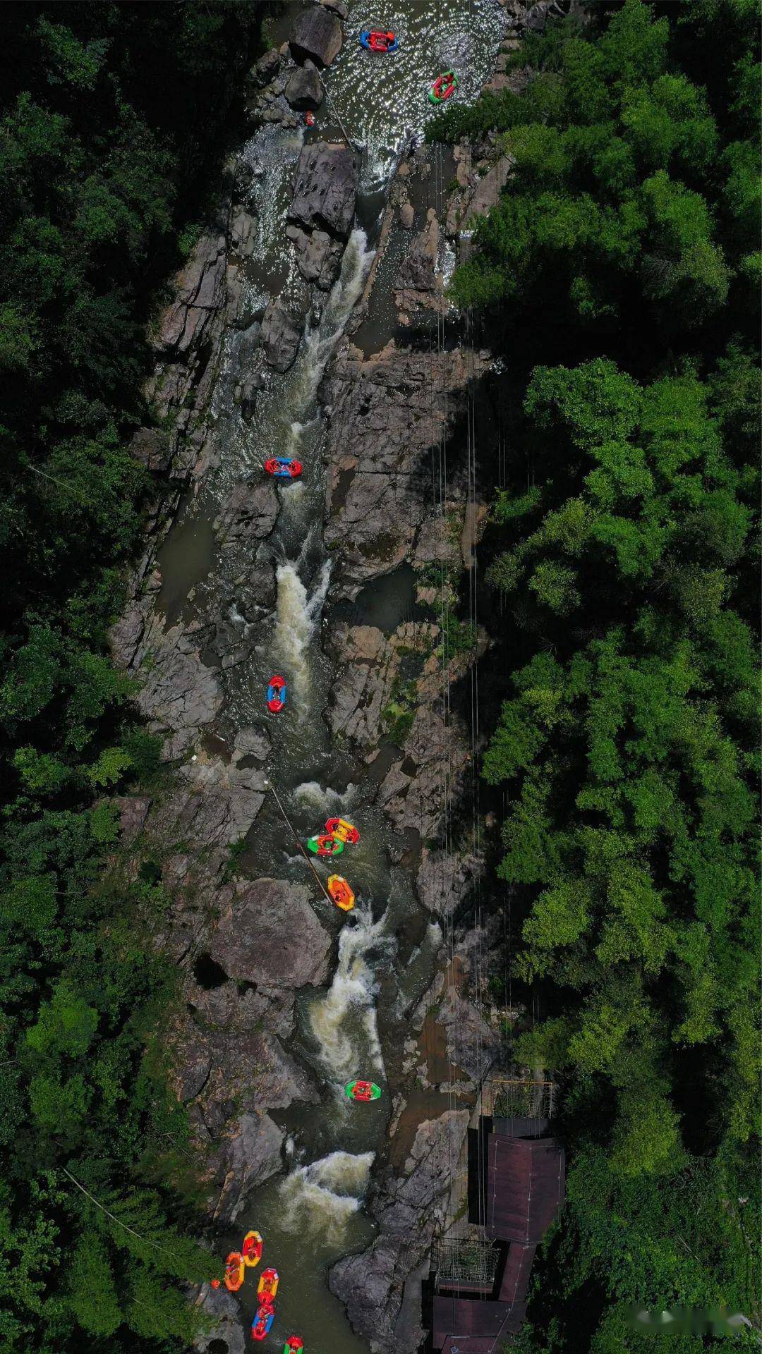 没玩过瓯海泽雅漂流的夏天是一个不完整的夏天!等你"湿身"!