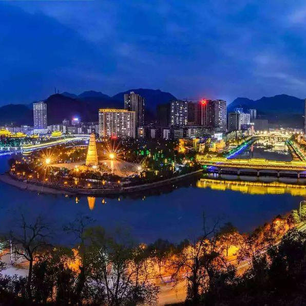 贵州省都匀市旅游攻略(含美食攻略)_影视城