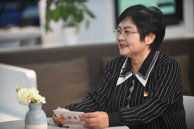 3月3日以中央广播电视总台副台长身份,陪同总台台长慎海雄会见了浙江