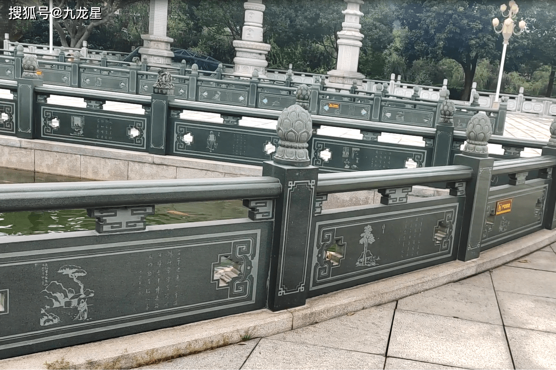 九龙星寺庙鱼池石材围栏 石雕栏杆扶手 美观大方_鱼池_石材_围栏