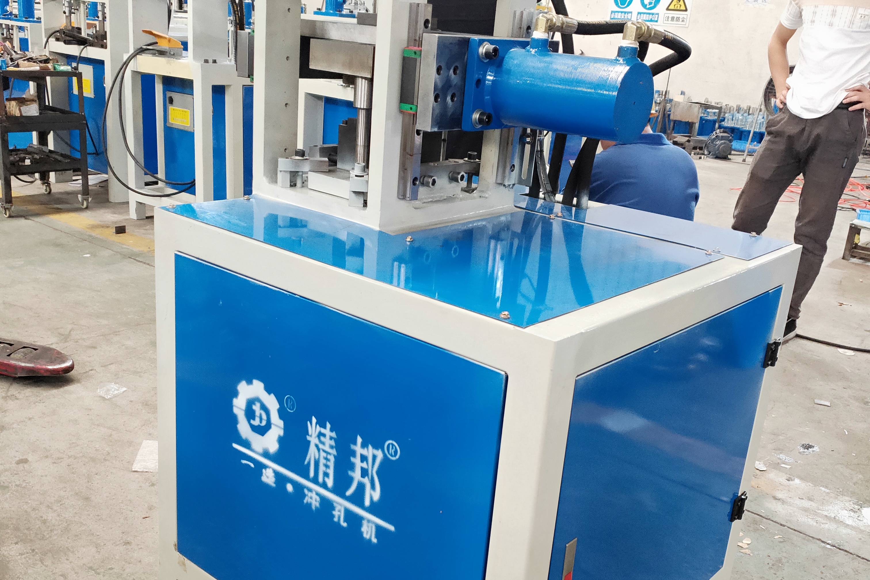 一次成型折角机不锈钢桌椅折弯机20方折角