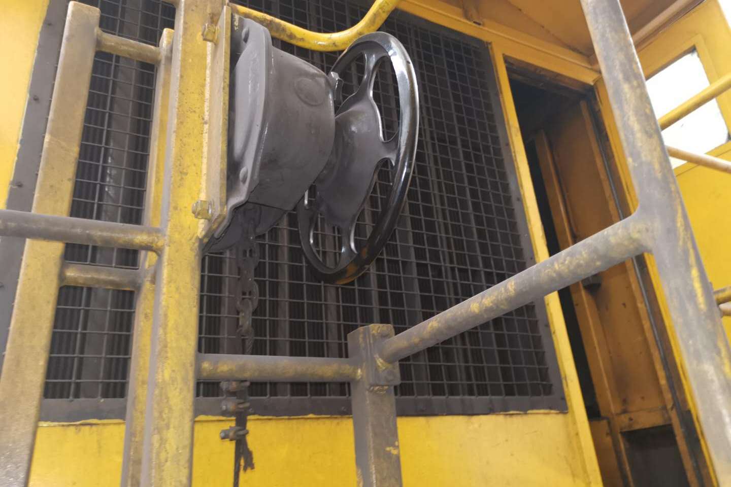 建筑机械散热器清洗费用(清洁散热器时,需要准备的工具有)