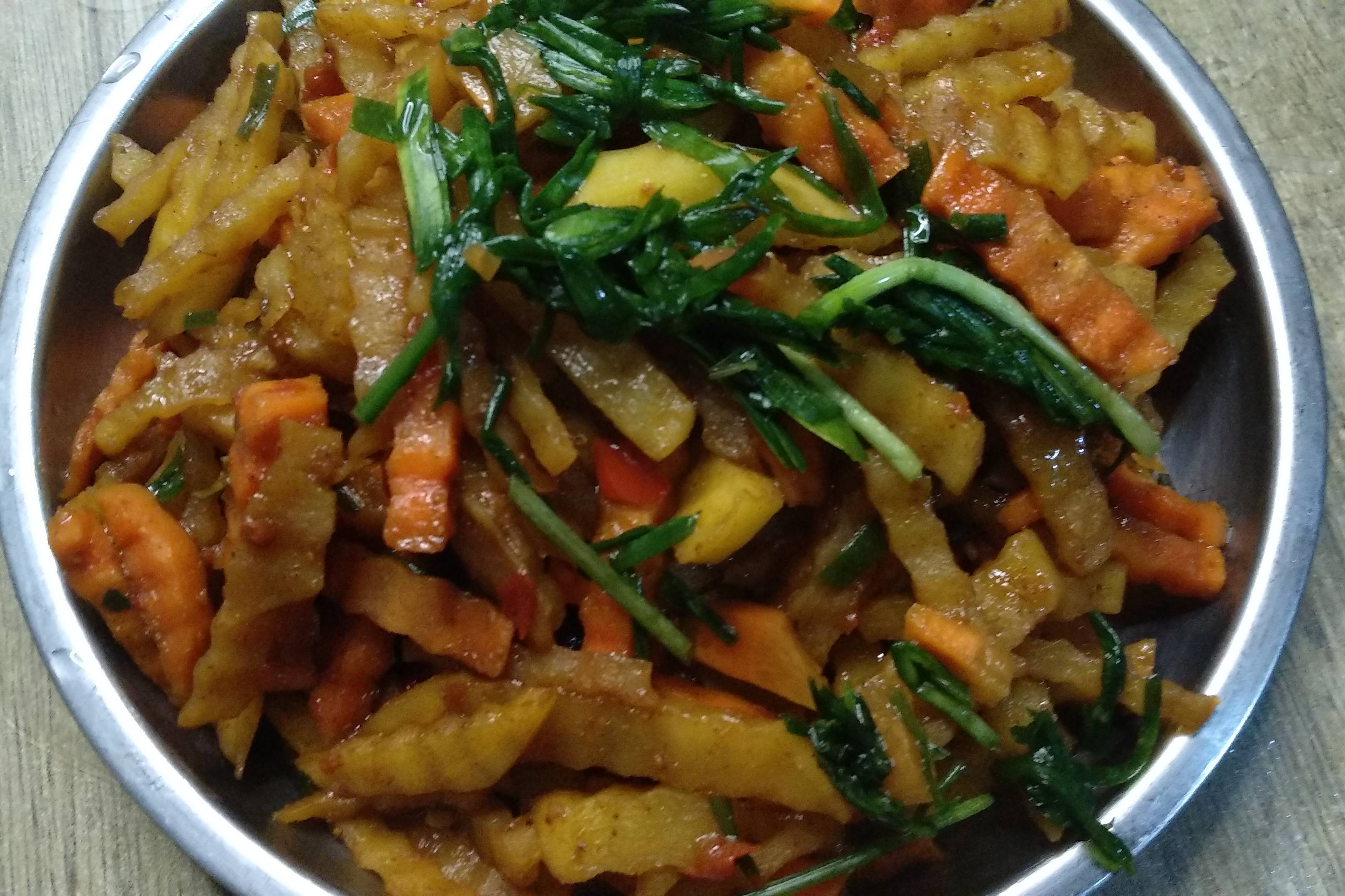 炒狼牙菜,营养美味又健康,可以配着米饭吃,还可以当主食_营养_美味