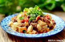 豆腐遇上最佳搭配，下饭下酒，鲜嫩美味，亦菜亦饭，一大盘不够吃