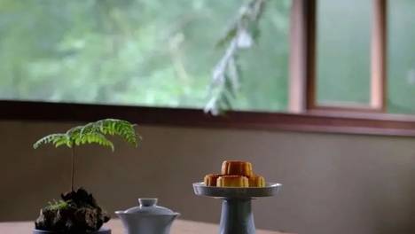 岁月清浅，悠然缓行。