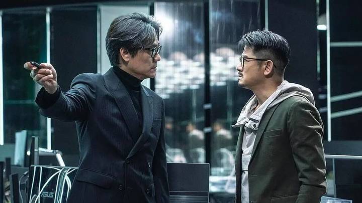 电影《断网》和《满江红》，谁的票房更高？