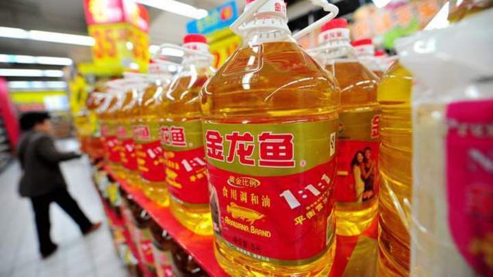 中报爆巨雷，二季度亏损2亿多，你还会买金龙鱼吗？