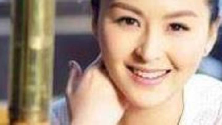 女星不愿嫁豪门，却被富二代苦追十年，嫁入豪门是人生赢家吗？